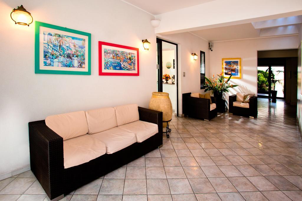Residence Sant'Anna Pietra Ligure Εξωτερικό φωτογραφία