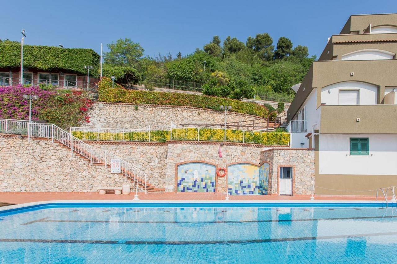 Residence Sant'Anna Pietra Ligure Εξωτερικό φωτογραφία