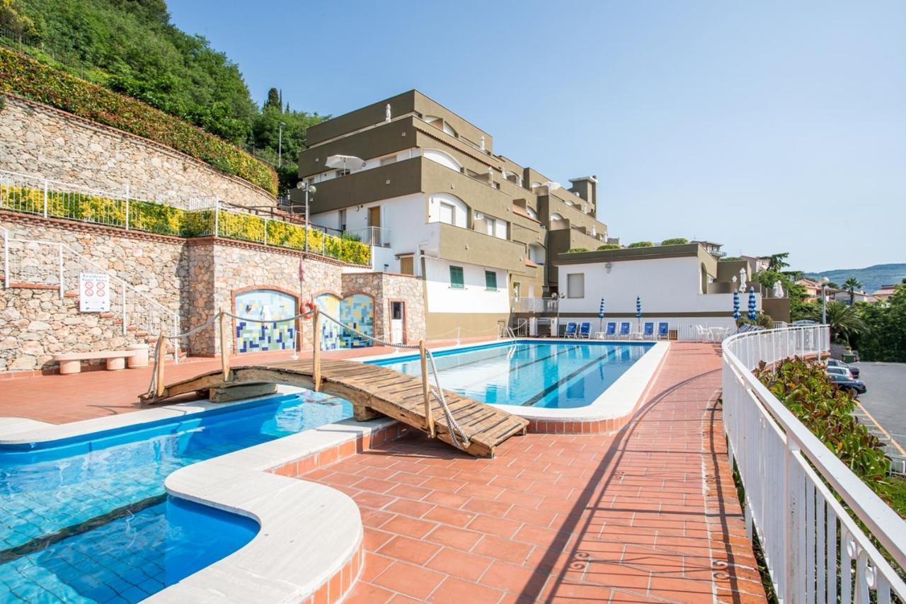 Residence Sant'Anna Pietra Ligure Εξωτερικό φωτογραφία