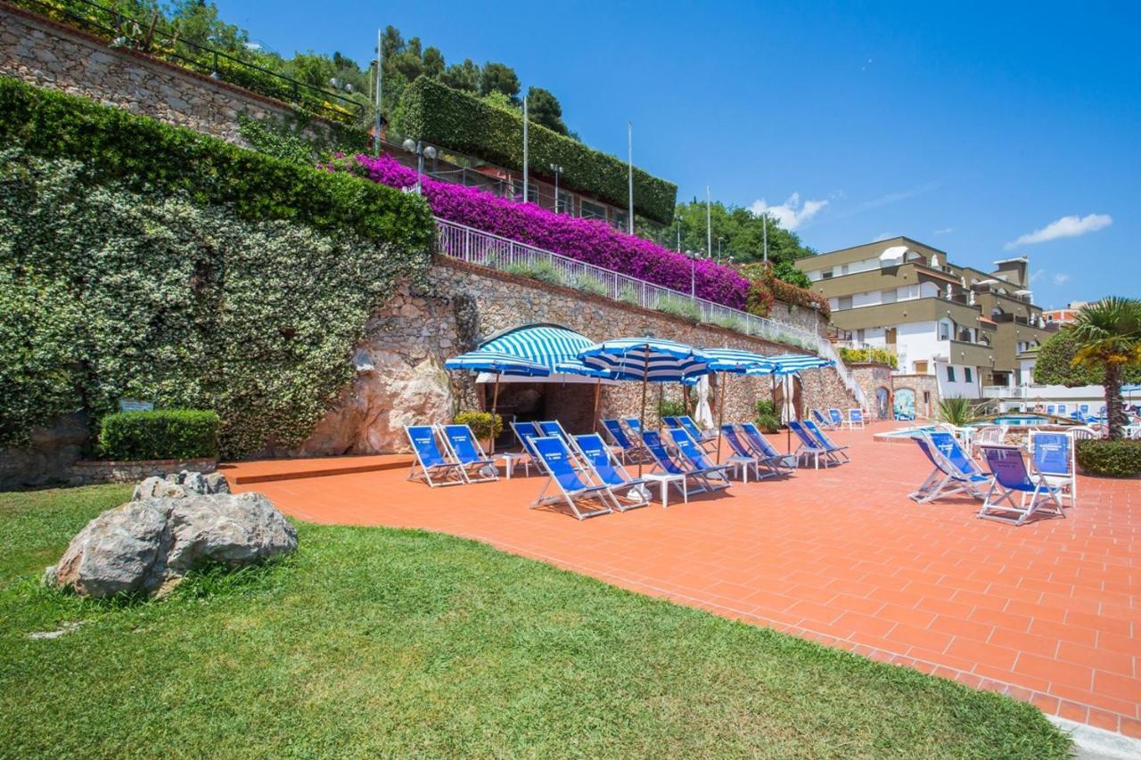 Residence Sant'Anna Pietra Ligure Εξωτερικό φωτογραφία