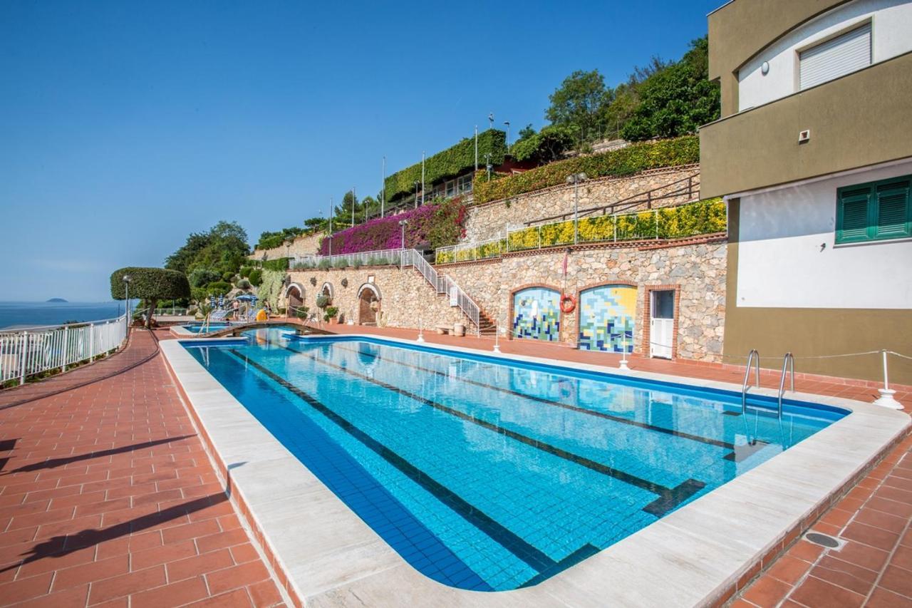 Residence Sant'Anna Pietra Ligure Εξωτερικό φωτογραφία