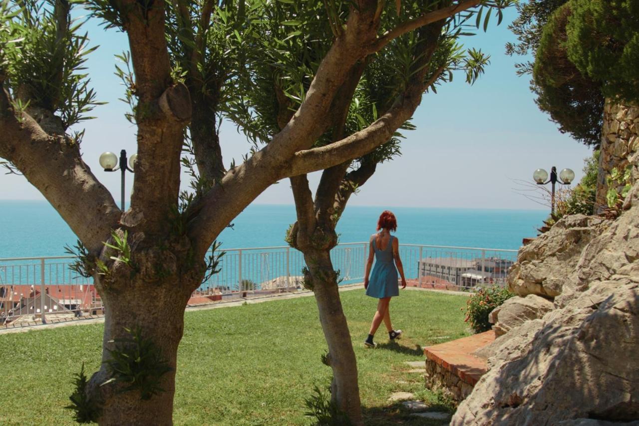 Residence Sant'Anna Pietra Ligure Εξωτερικό φωτογραφία